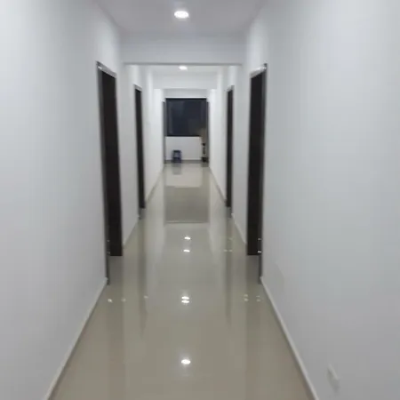 게스트하우스 Romsil 3*